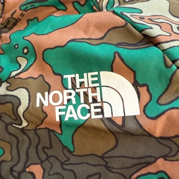 The North Face Kids Puffer Jacket in Olive Green